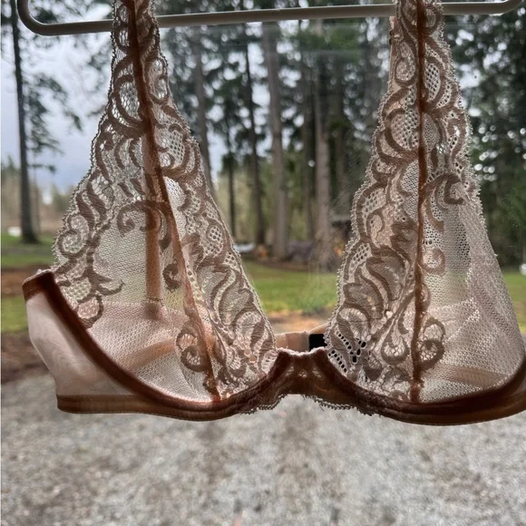 Natori Feathers convertible Bralette - Picture 2 of 6